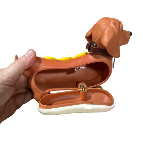 New JW PEI Women's Dachshund Brown Yellow Hard Plastic Hot Dog Clutch Bag - Picture 6 of 8